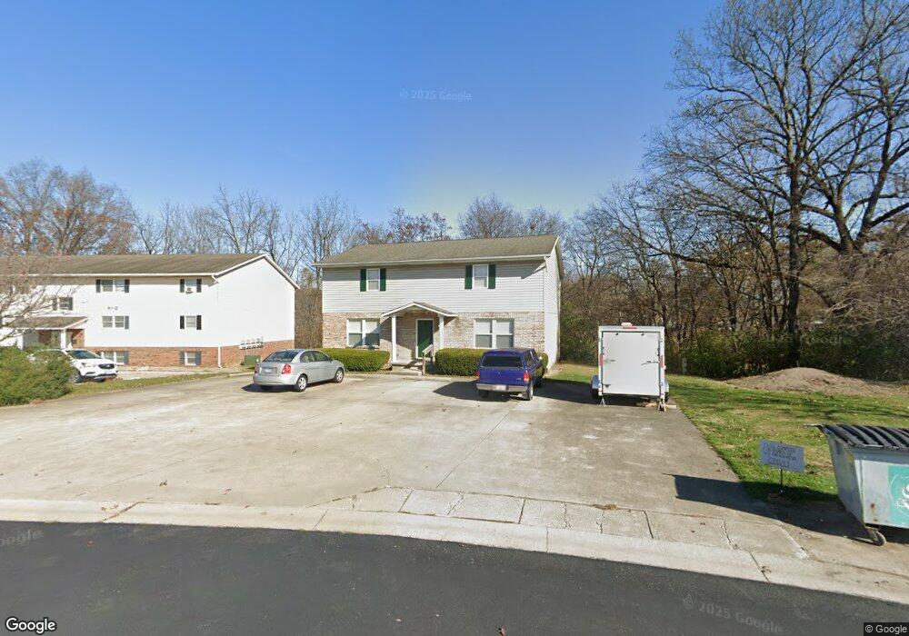 1606 Hillside Dr, Effingham, IL 62401 - photo 1