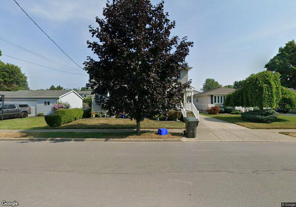 768 Meadow Dr, North Tonawanda, NY 14120 - photo 1