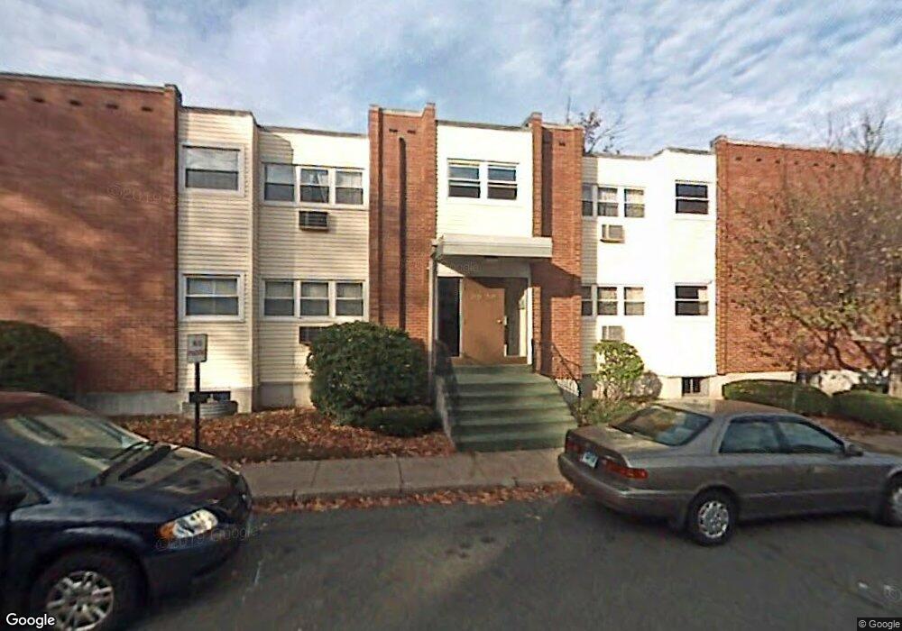 32 Thompson Rd unit F, Manchester, CT 06040 - photo 1