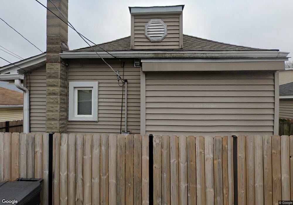 5322 W Nelson St, Chicago, IL 60641 - photo 1