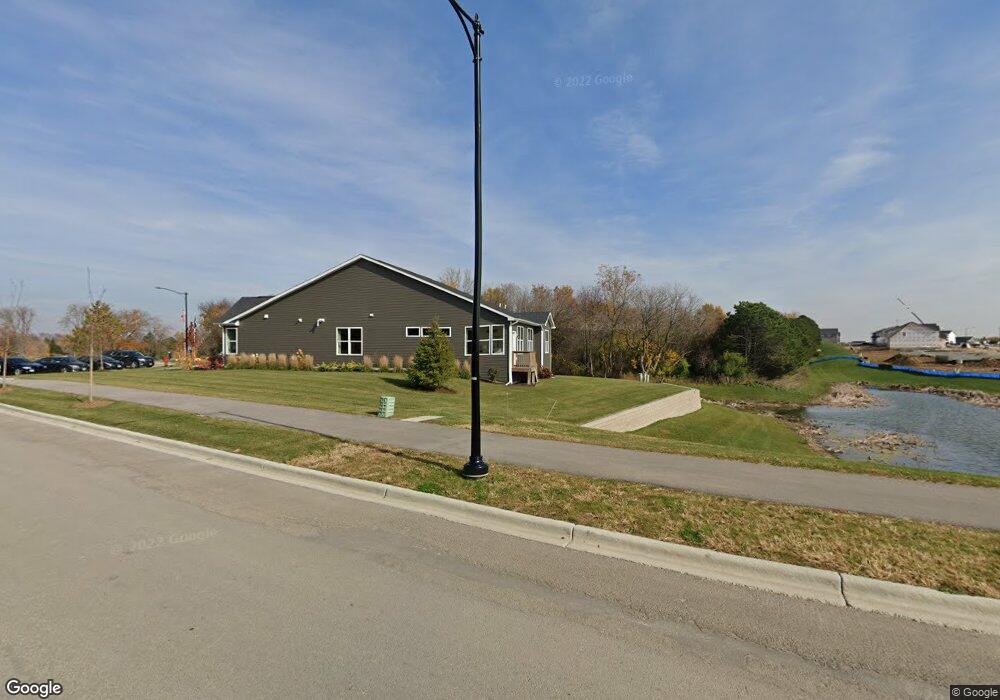 4015 W Algonquin Rd, Algonquin, IL 60102 - photo 1