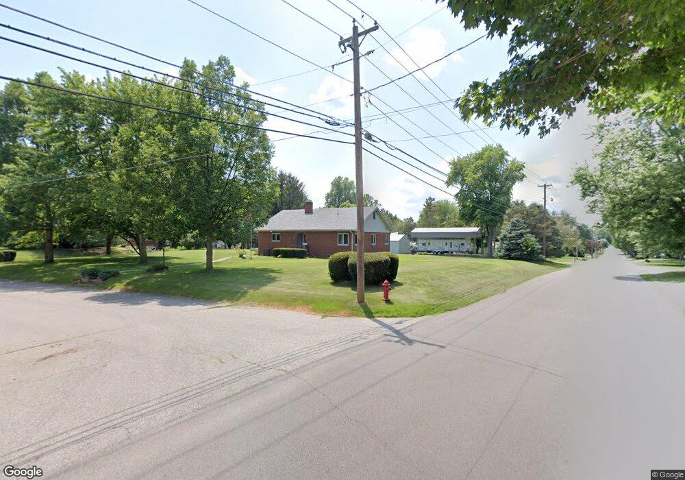 707 10th St, Covington, IN 47932 - photo 1