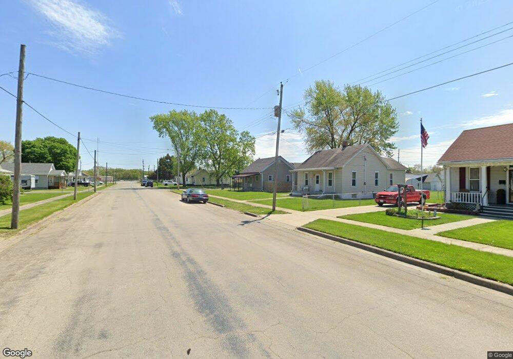 1631 Delavan St, Lincoln, IL 62656 - photo 1