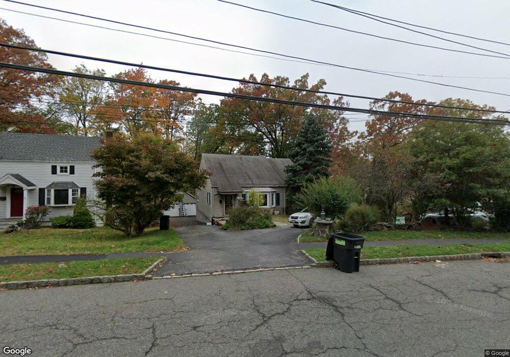 33 Sycamore Ave, Livingston, NJ 07039 - photo 1