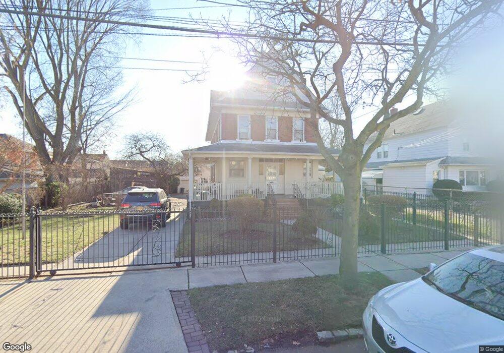 19624 89th Rd, Hollis, NY 11423 - photo 1