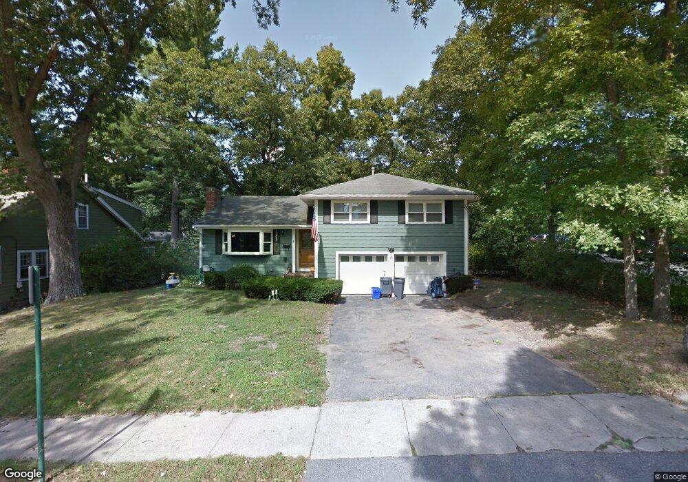 8 Crystal St, Wakefield, MA 01880 - photo 1