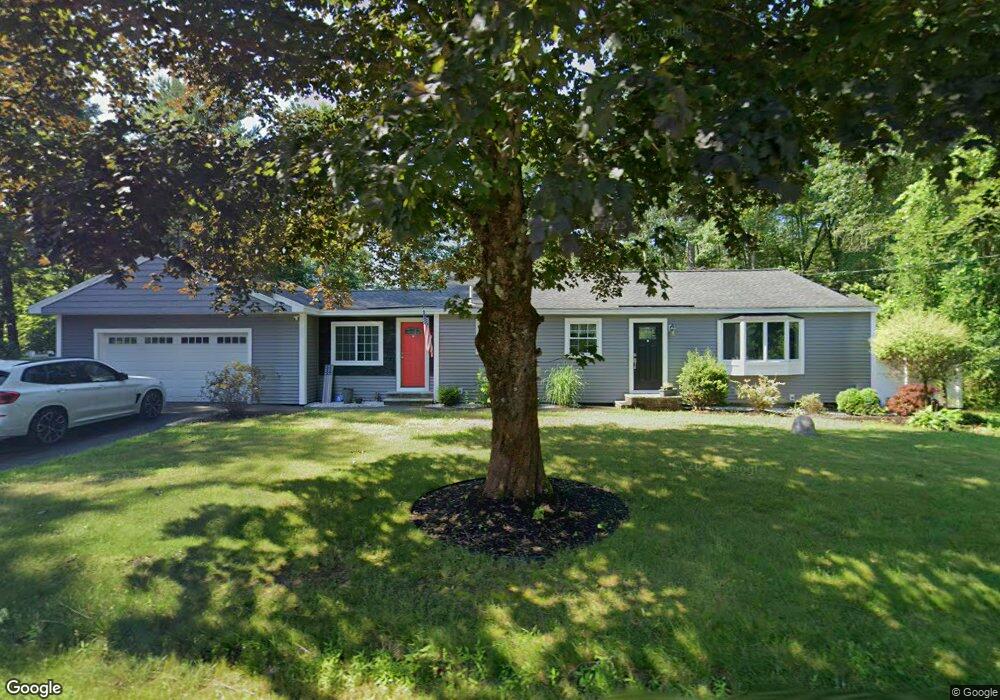 9 Willow St, Pelham, NH 03076 - photo 1