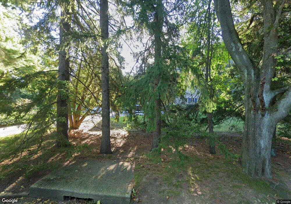 6 South Run, Cold Spring Harbor, NY 11724 - photo 1