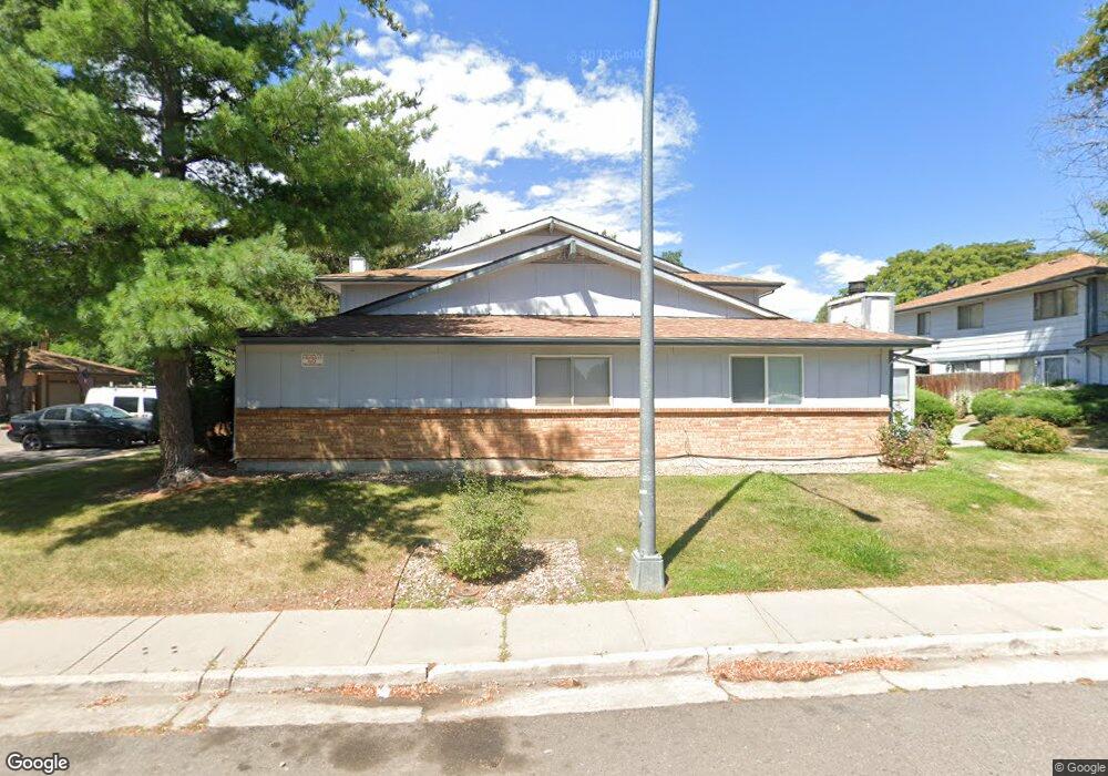 1339 S Chambers Cir unit C, Aurora, CO 80012 - photo 1