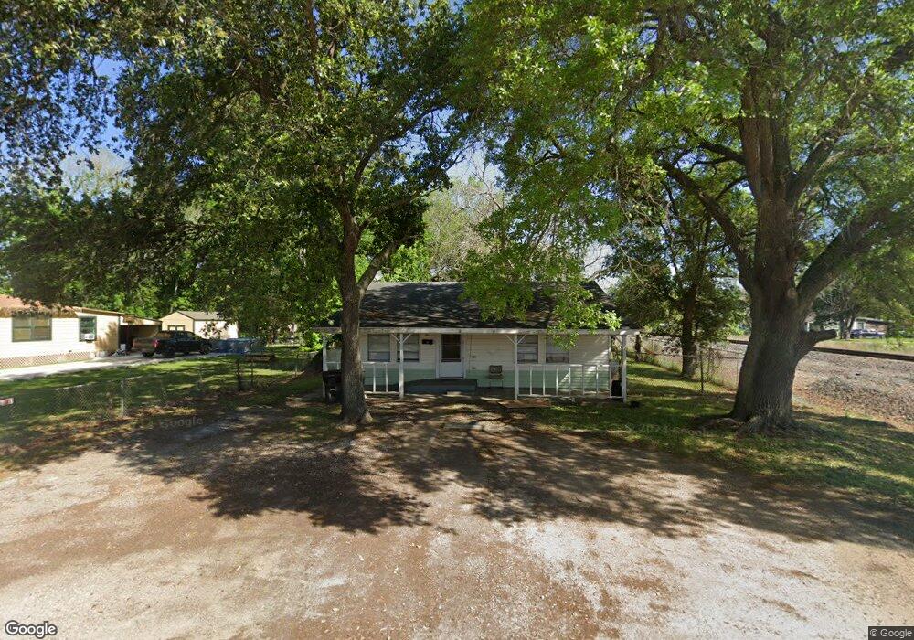 2021 Grace St, Bay City, TX 77414 - photo 1