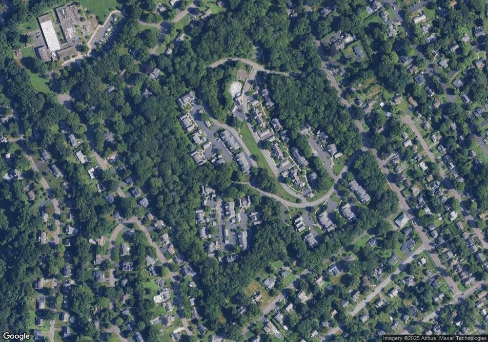 52 Gate Ridge Rd, Fairfield, CT 06825 - photo 1