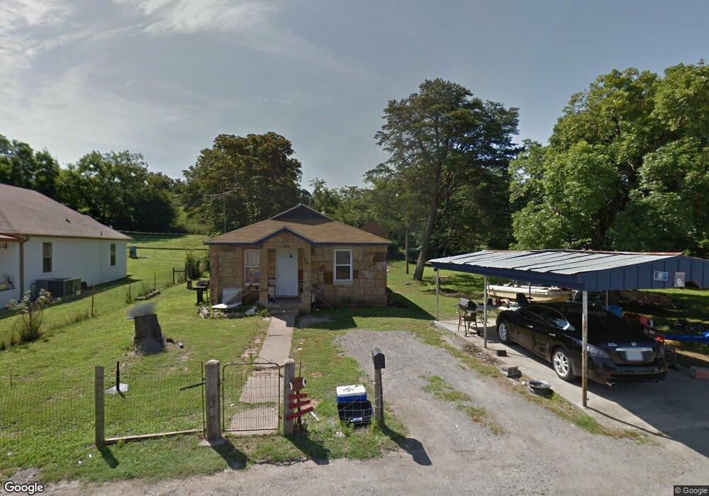 104 E Broadway Blvd, Locust Grove, OK 74352 - photo 1