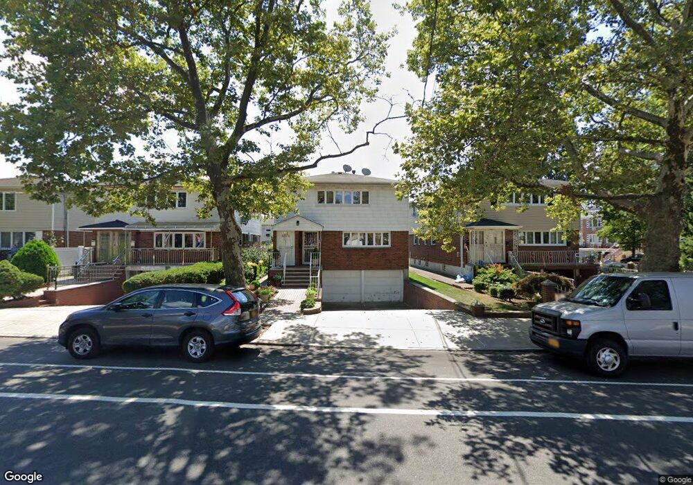 14608 Willets Point Blvd, Whitestone, NY 11357 - photo 1