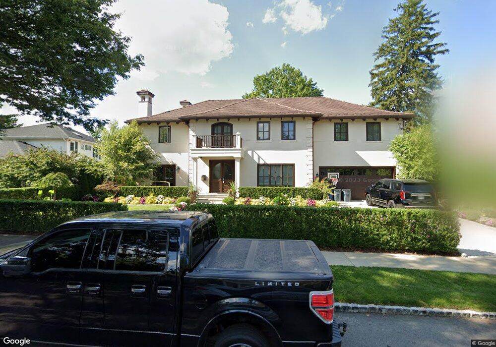 233 Arleigh Rd, Little Neck, NY 11363 - photo 1