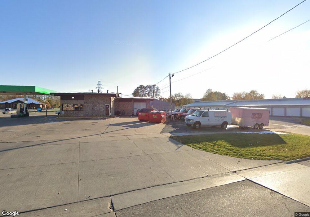 1040 E Post Rd unit 2, Marion, IA 52302 - photo 1