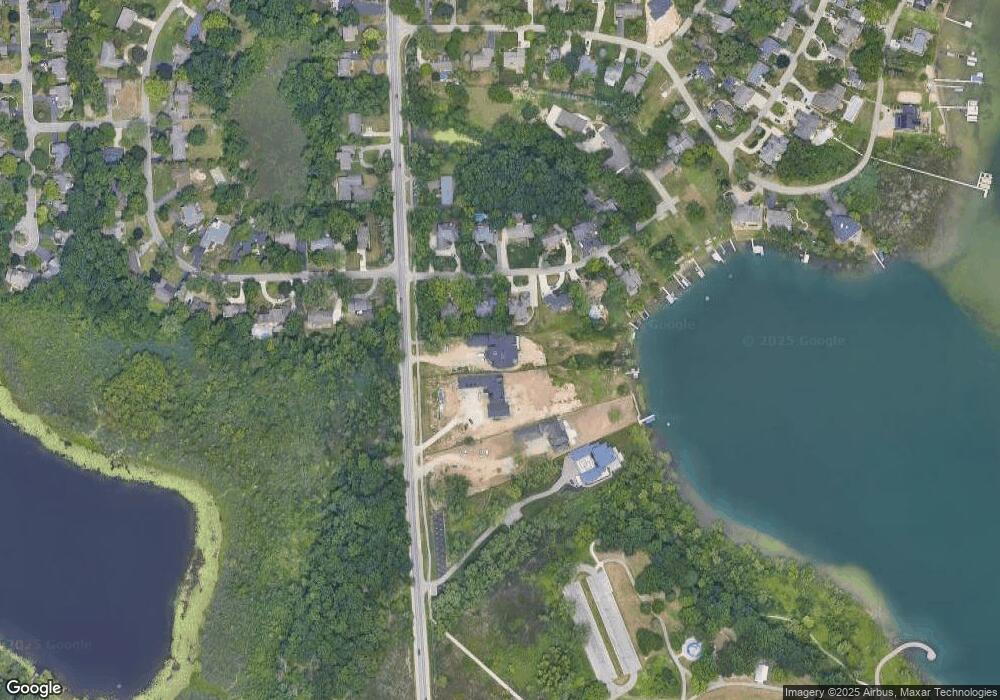 2537 Hiller Rd, West Bloomfield, MI 48324 - photo 1