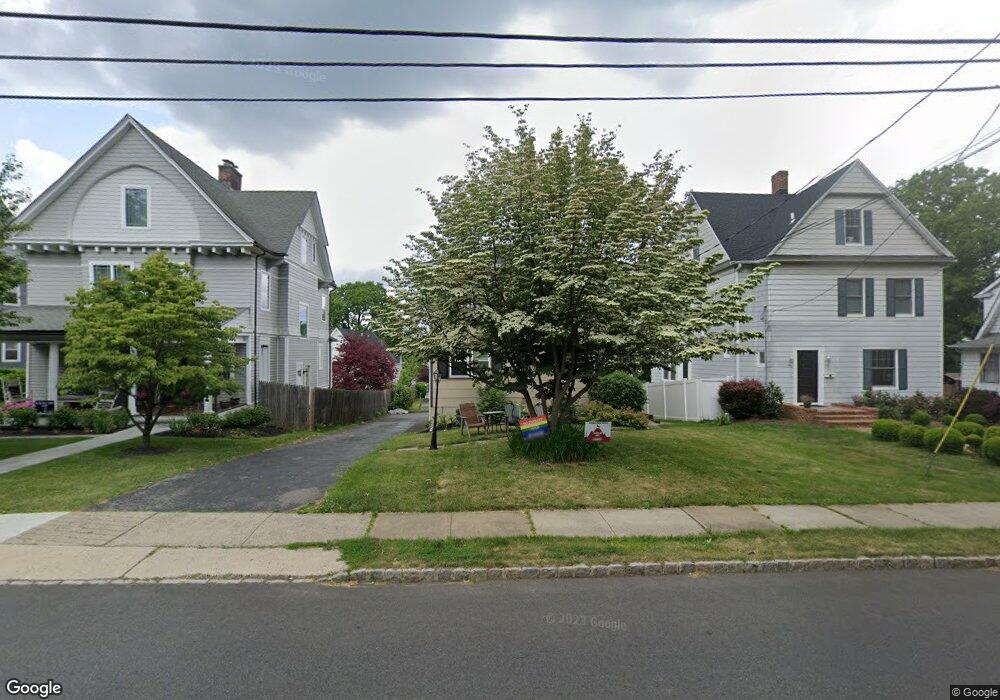 31 Mountain Ave, Summit, NJ 07901 - photo 1