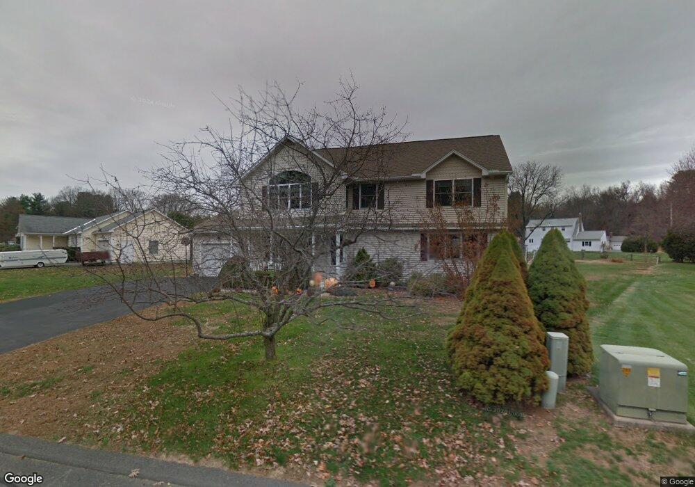 8 Apple Tree Ln, Easthampton, MA 01027 - photo 1