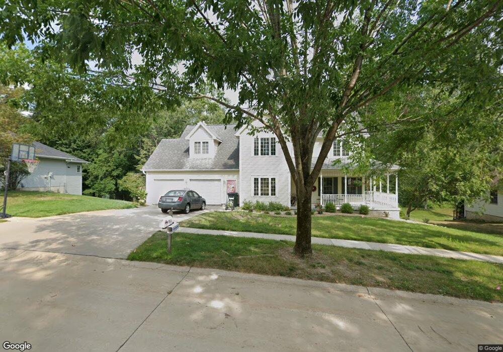 1922 S Ridge Knolls Ct SE, Cedar Rapids, IA 52403 - photo 1