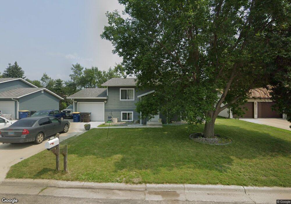 1714 6th Ave NE, Jamestown, ND 58401 - photo 1