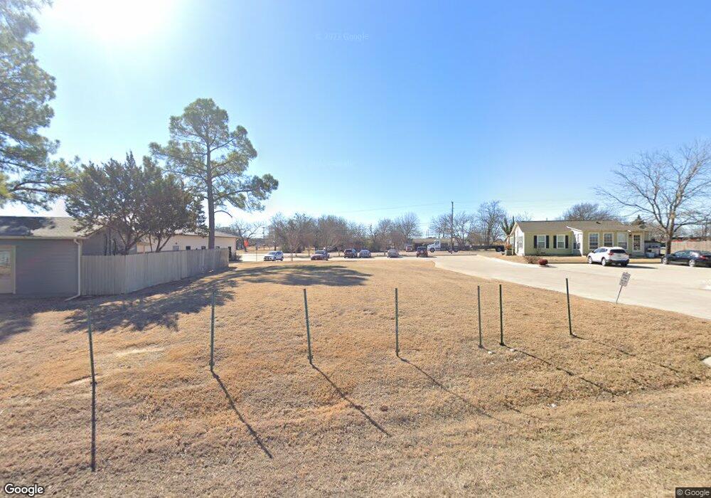 319 W 1st St, Springtown, TX 76082 - photo 1
