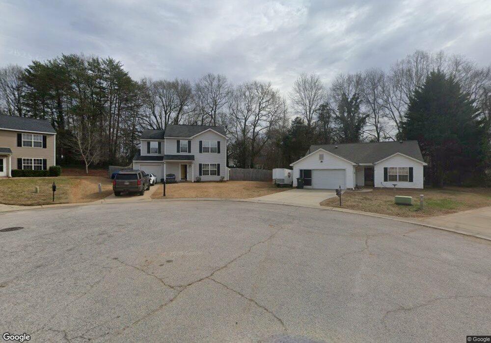 139 Meghanshire Ct, Clover, SC 29710 - photo 1