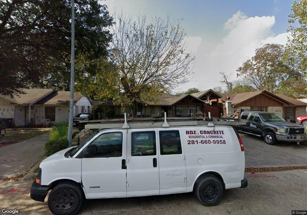 8331 Ponnel Ln, Houston, TX 77088 - photo 1