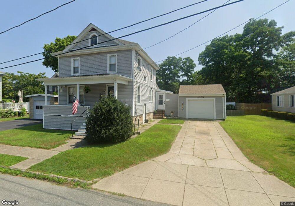 9 Autumn St, Fairhaven, MA 02719 - photo 1