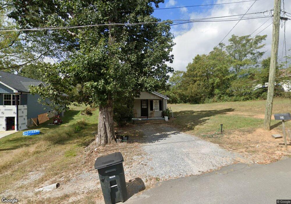 124 Riverview Dr, Calhoun, GA 30701 - photo 1