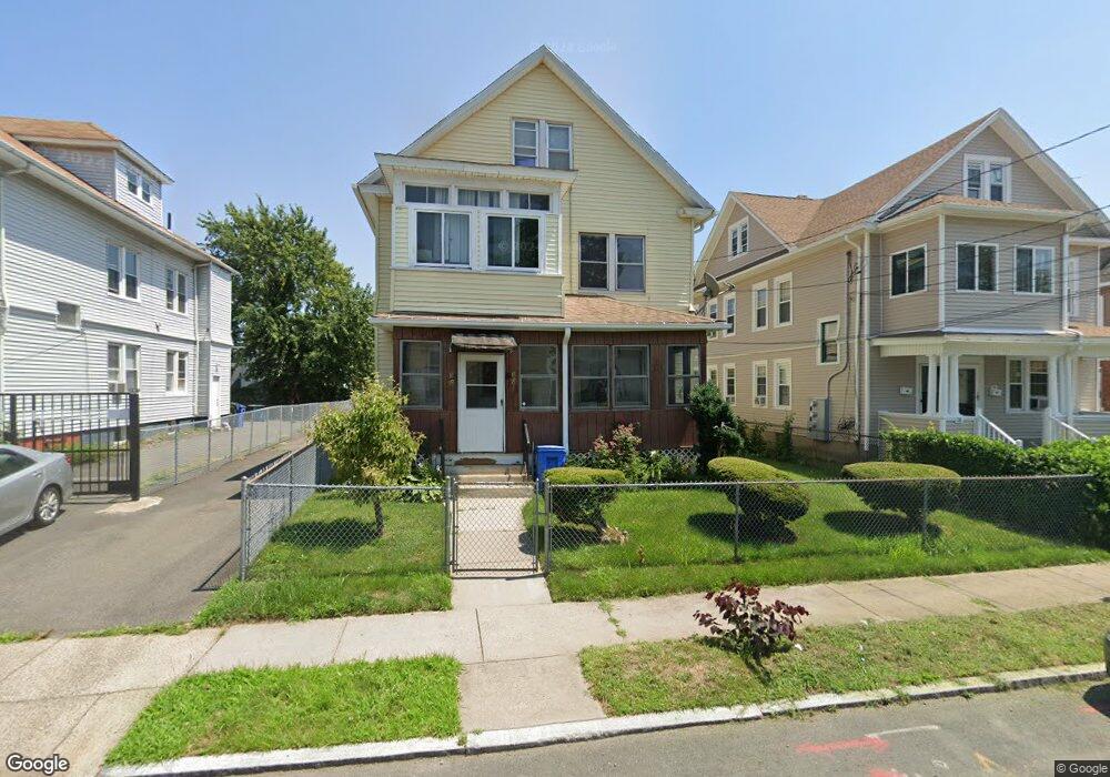 30 Adams St unit 32, Hartford, CT 06112 - photo 1