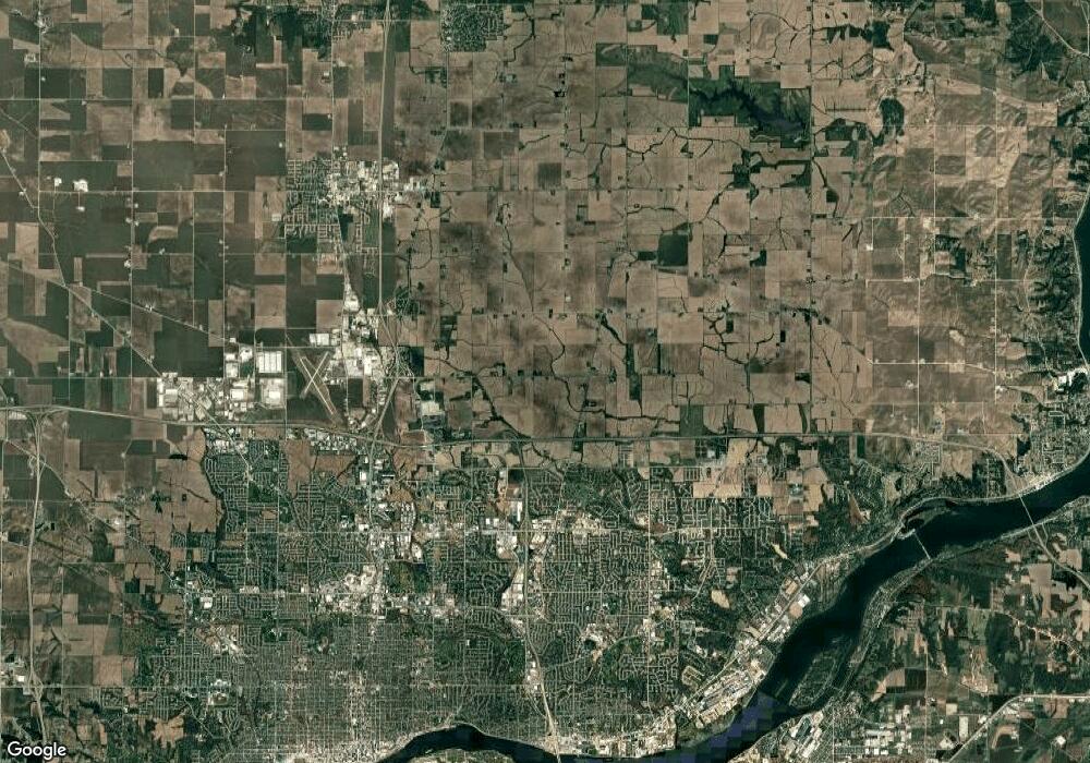 59 Main Ave, Davenport, IL 52807 - photo 1