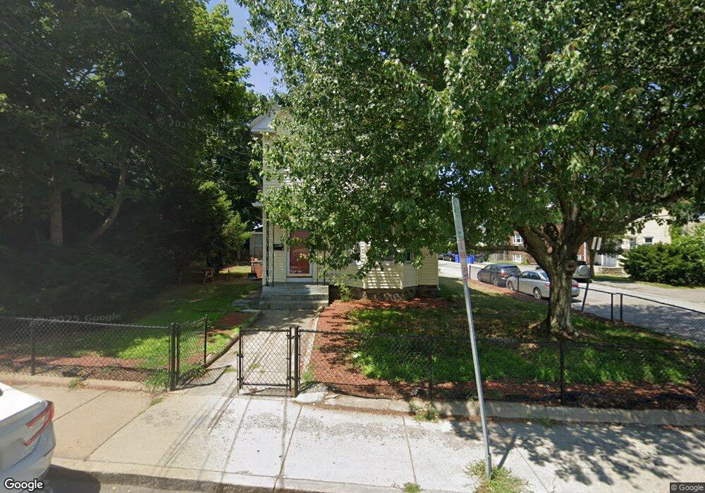 241 Newton St, Waltham, MA 02453 - photo 1