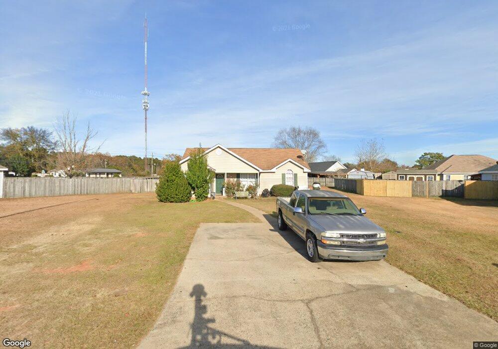 203 Haverhill Cir, Warner Robins, GA 31088 - photo 1