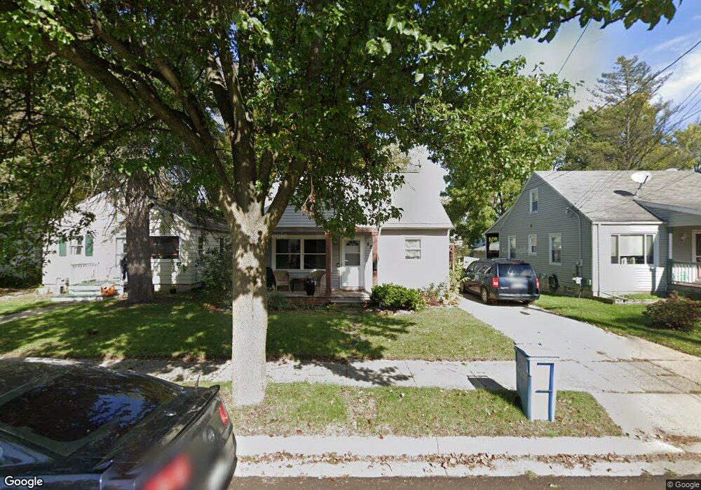 822 Poxson Ave, Lansing, MI 48910 - photo 1