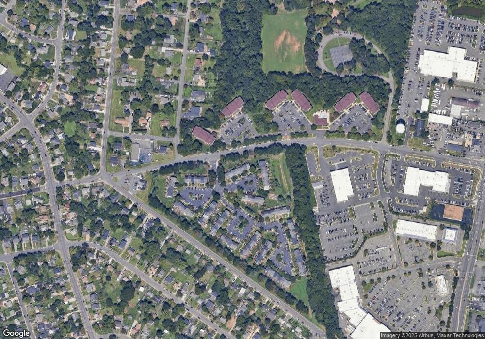 8574 Cabot Ct, Manassas, VA 20111 - photo 1