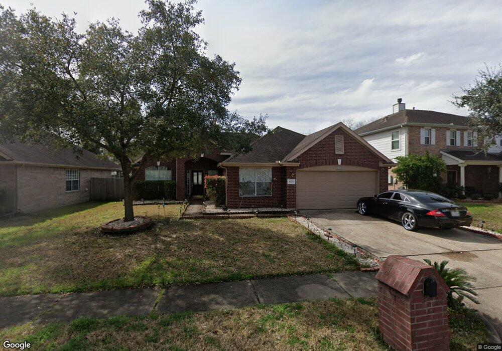 16222 Leigh Canyon Dr, Friendswood, TX 77546 - photo 1