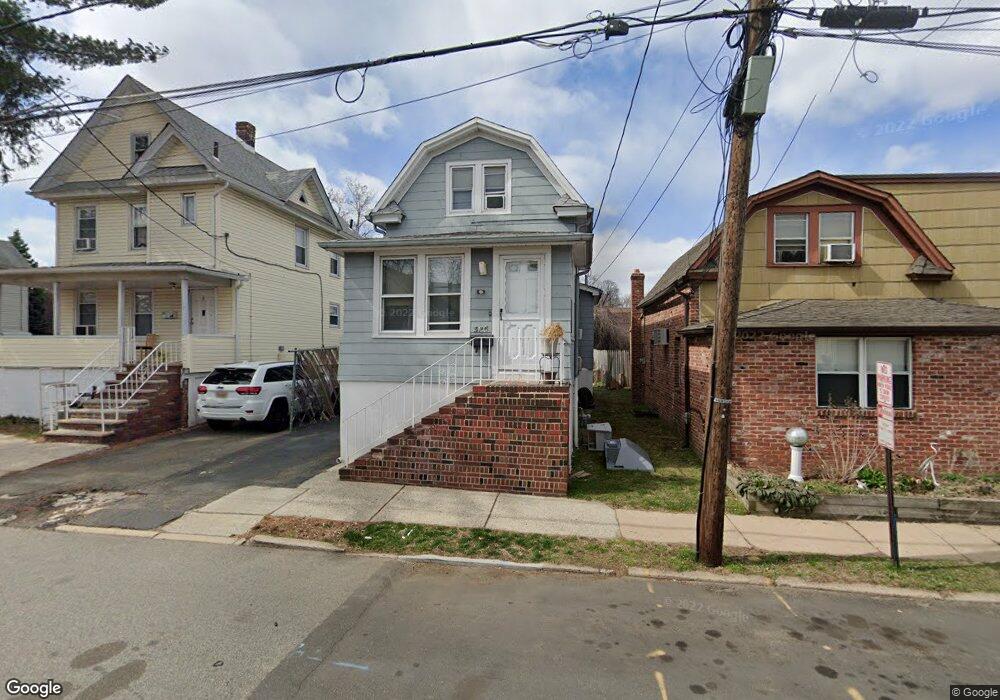 325 Jackson Ave, Hackensack, NJ 07601 - photo 1