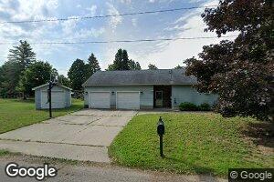 1513 3rd Ave, Manistee, MI 49660