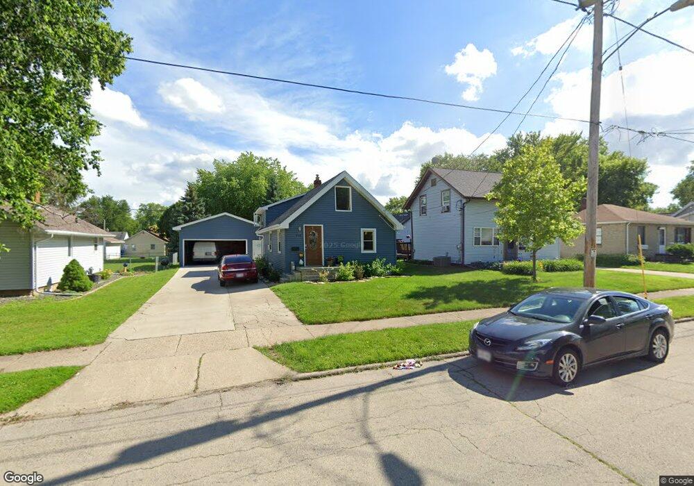 921 W Bell Ave, Appleton, WI 54914 - photo 1