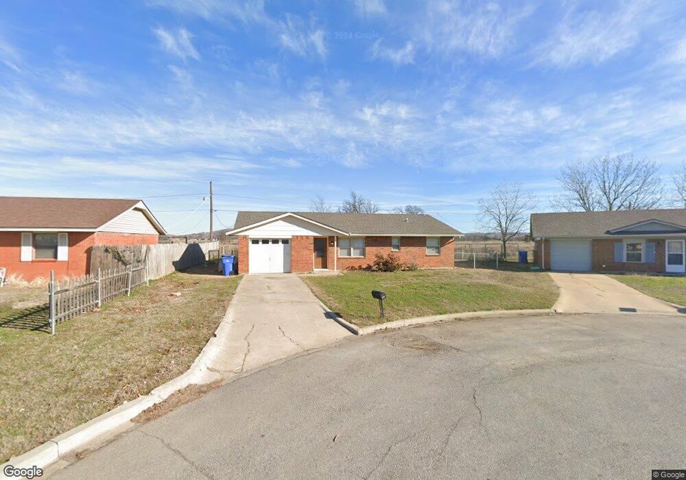 119 E B Ave, Cache, OK 73527 - photo 1