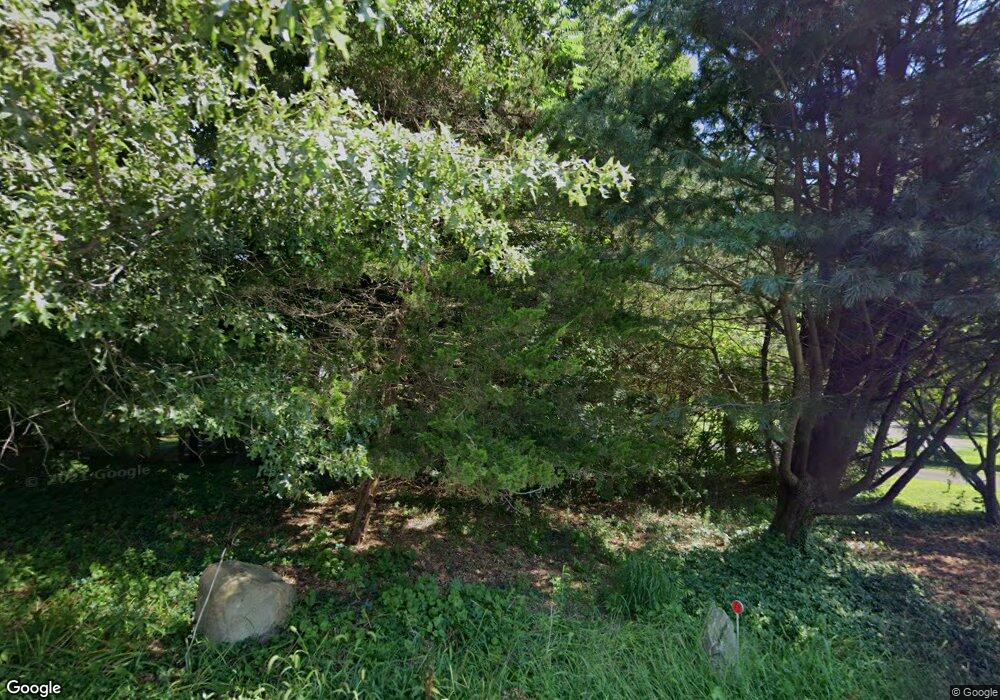 61 E Meadow Rd, Wilton, CT 06897 - photo 1