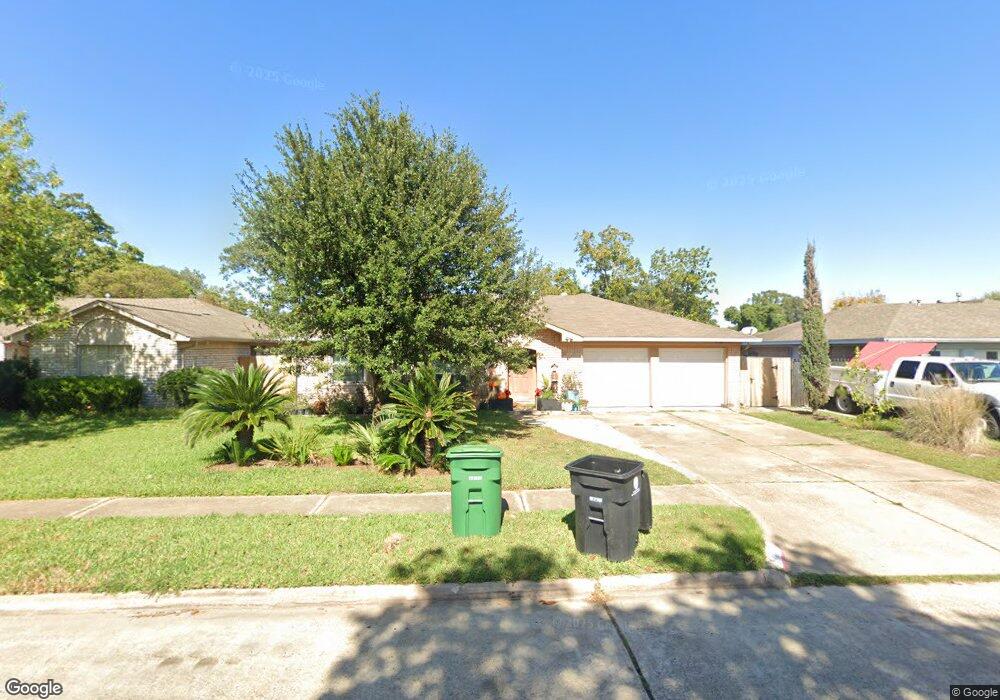 1110 Rainy River Dr, Houston, TX 77088 - photo 1