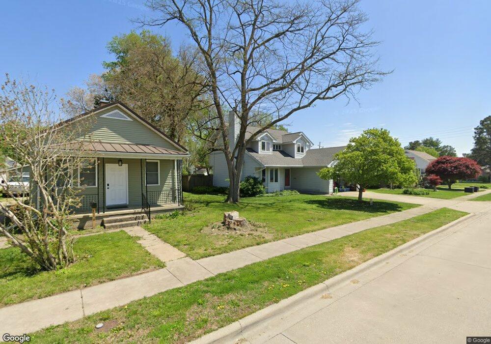 1216 Pulaski St, Lincoln, IL 62656 - photo 1