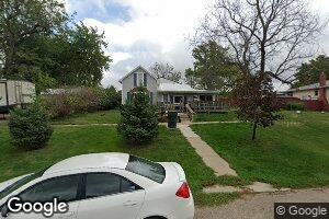 206 S 3rd St, Mapleton, IA 51034