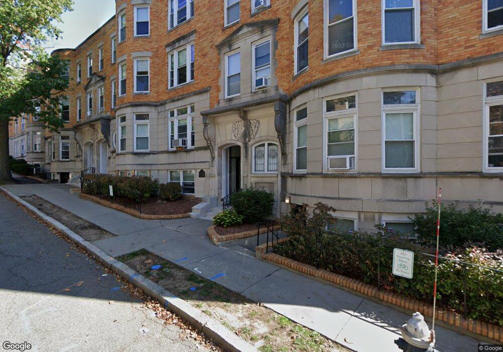 17 Fairbanks St unit 24-4, Brookline, MA 02446 - photo 1