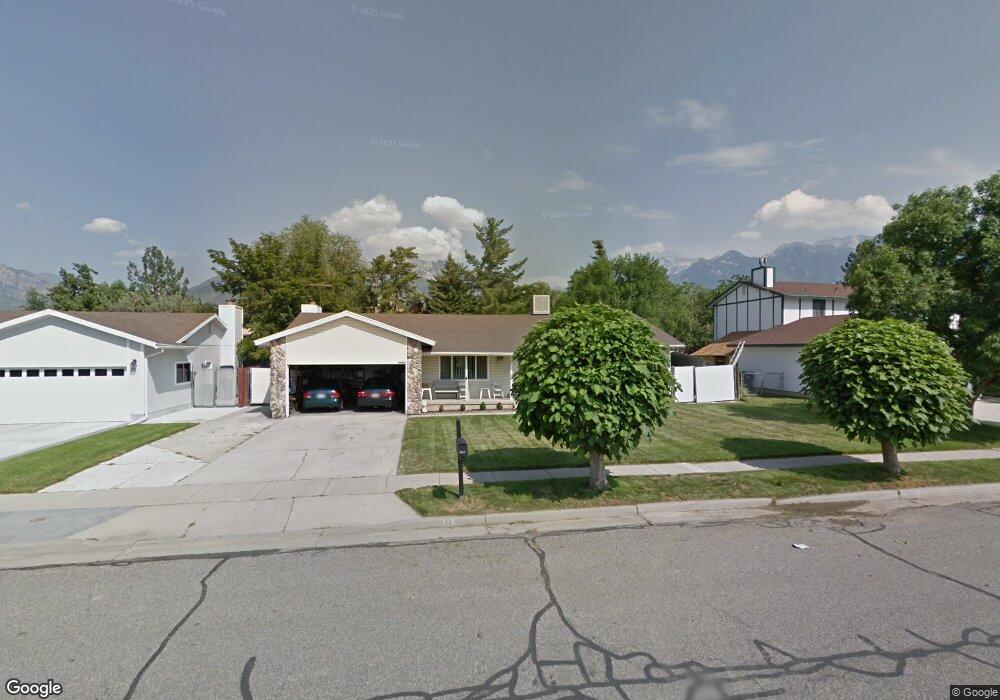 8883 S 1700 E, Sandy, UT 84093 - photo 1