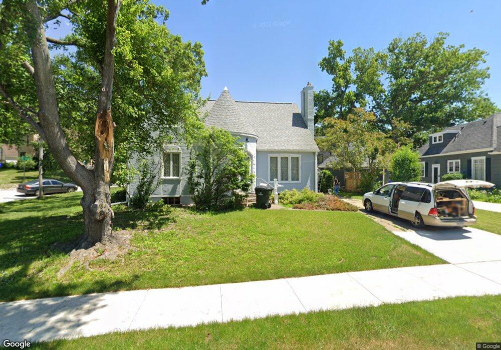 2396 Blake Blvd SE, Cedar Rapids, IA 52403 - photo 1