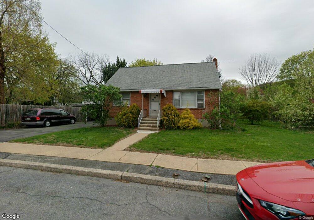 3317 Marion St, Reading, PA 19605 - photo 1
