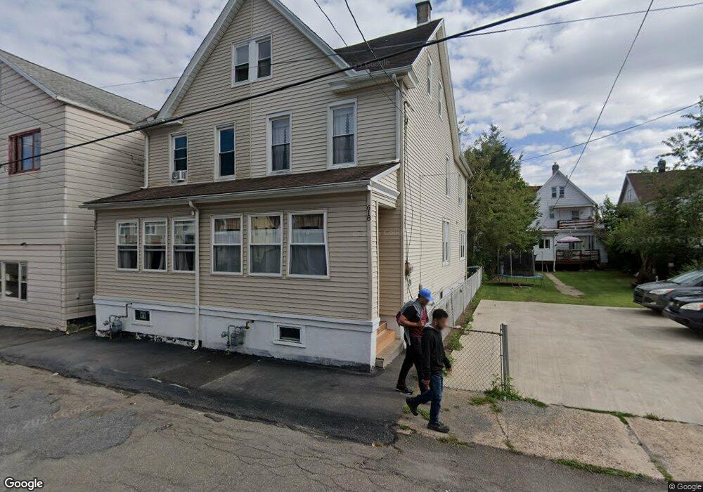 618 W 1st St, Hazleton, PA 18201 - photo 1