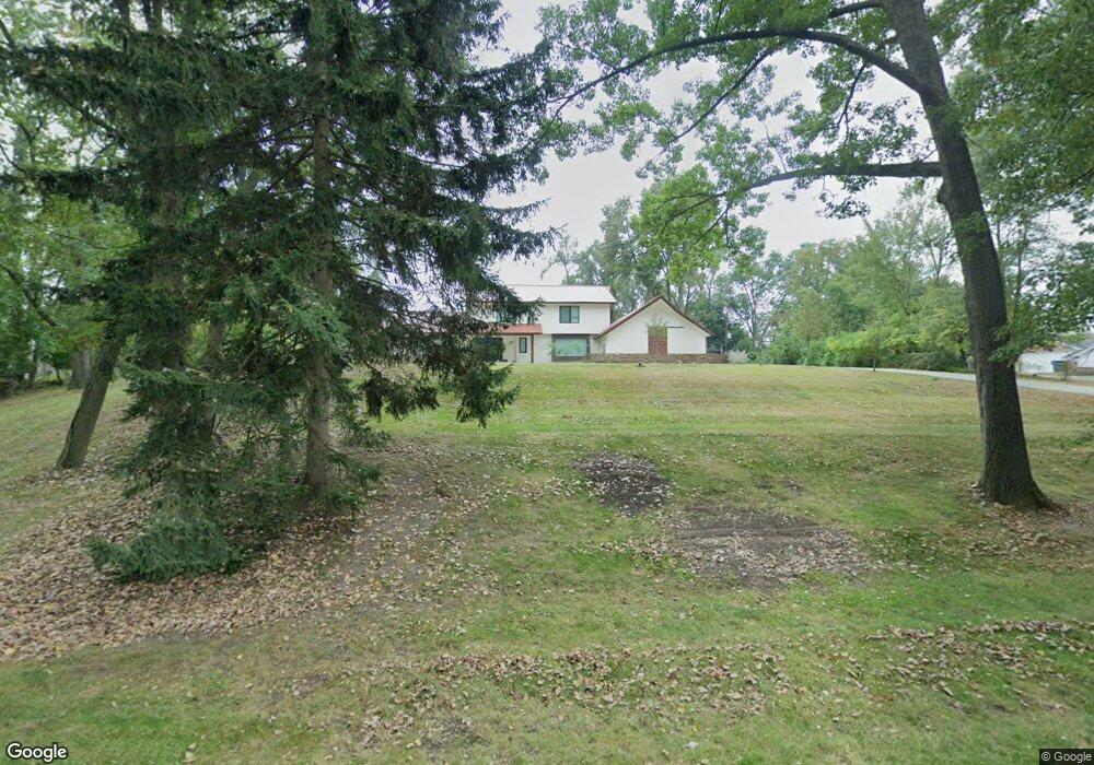 26455 Woodlore Rd, Franklin, MI 48025 - photo 1